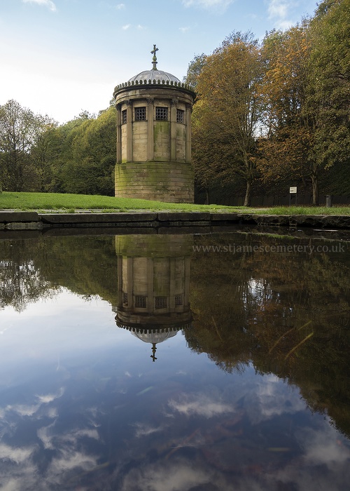 huskisson-monument-reflection-2017.jpg